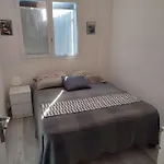 Maison En Face De La 別荘 *